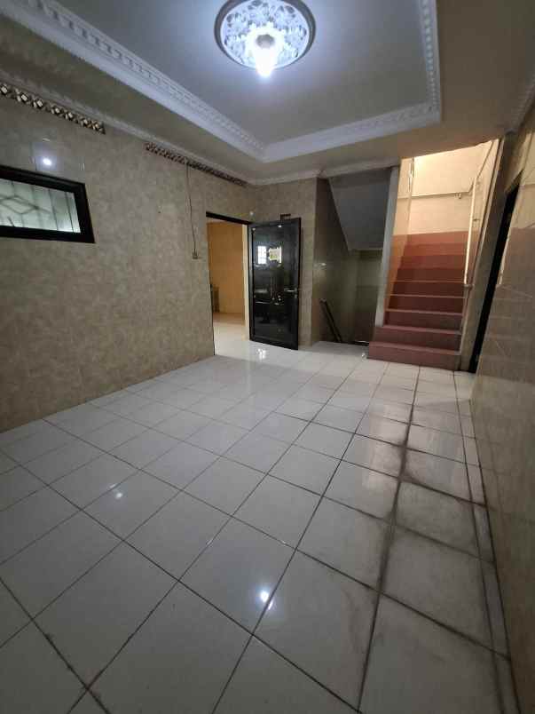 dijual rumah di cengkareng kapuk jakarta barat