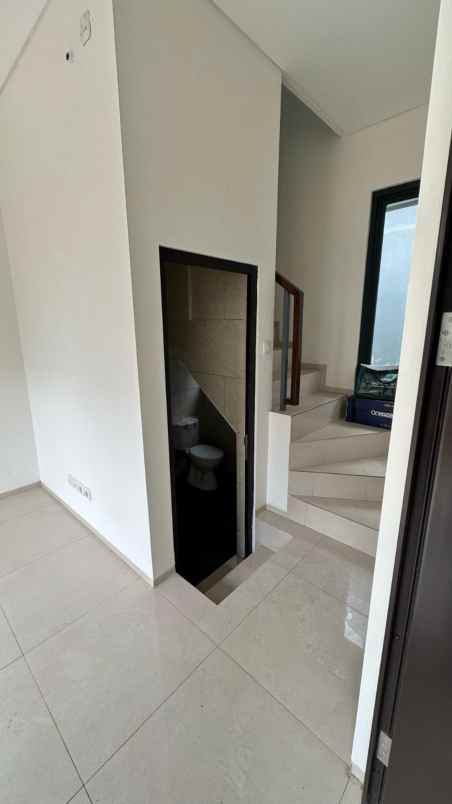 dijual rumah di cluster golden cikeas cibubur