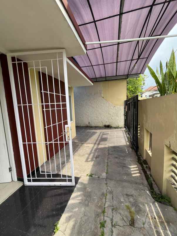 dijual rumah di fajar indah solo