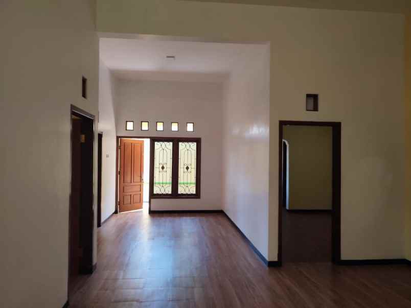 dijual rumah di fajar indah solo