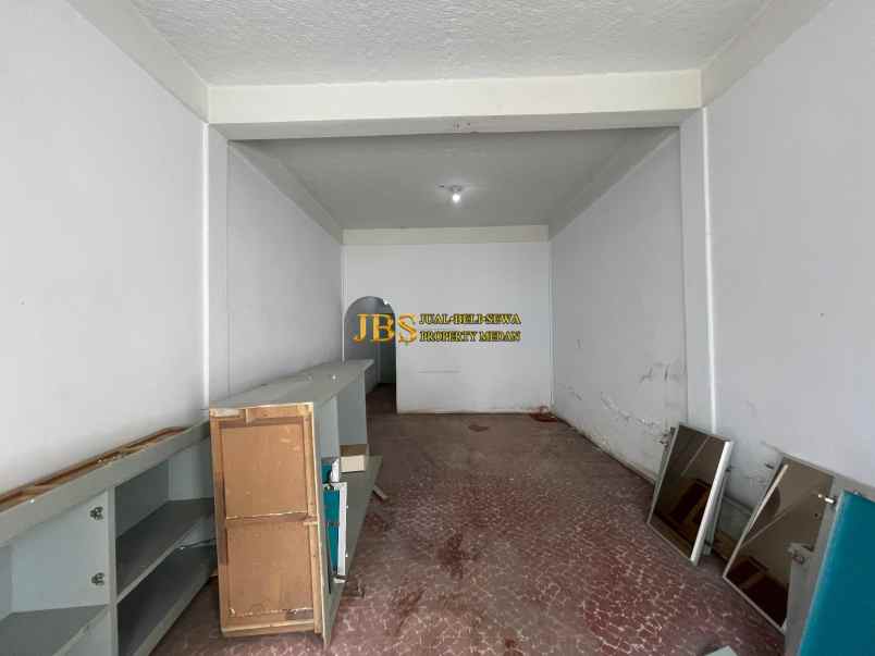 dijual rumah di jalan harimau madong lubis medan