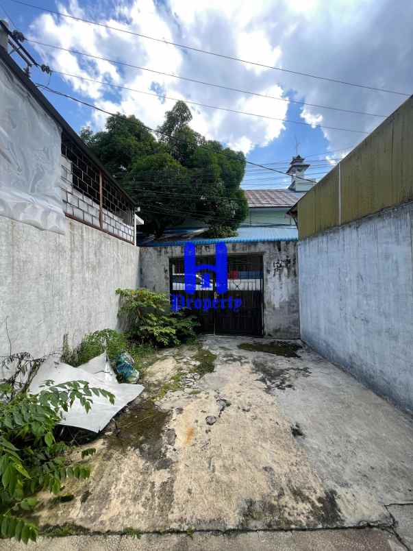 dijual rumah di jalan harimau madong lubis medan