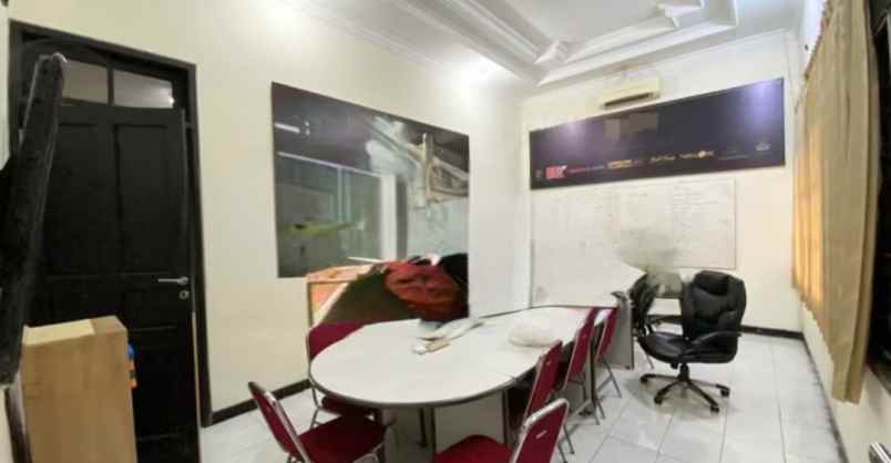 dijual rumah di jalan rengas lapangan bola