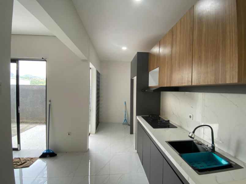 dijual rumah di jatra hill cluster banyumanik semarang