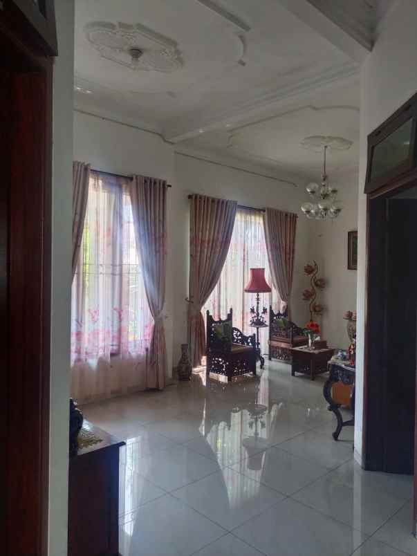 dijual rumah di jl welirang karangrejo semarang