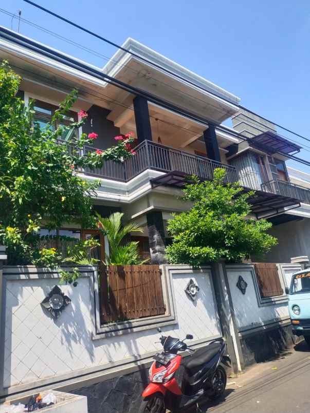 dijual rumah di jl welirang karangrejo semarang