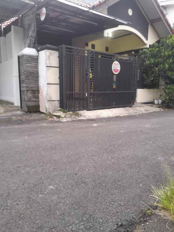 dijual rumah dijual rumah strategis di
