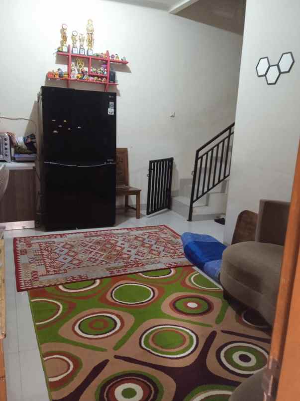 dijual rumah dukuh