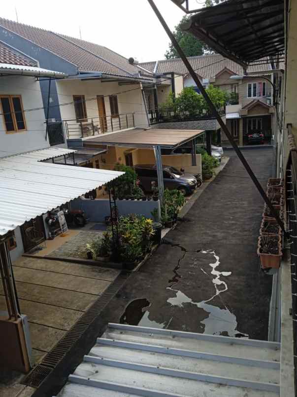 dijual rumah dukuh