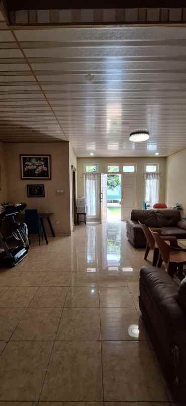 dijual rumah dukuh kramatjati jakarta timur