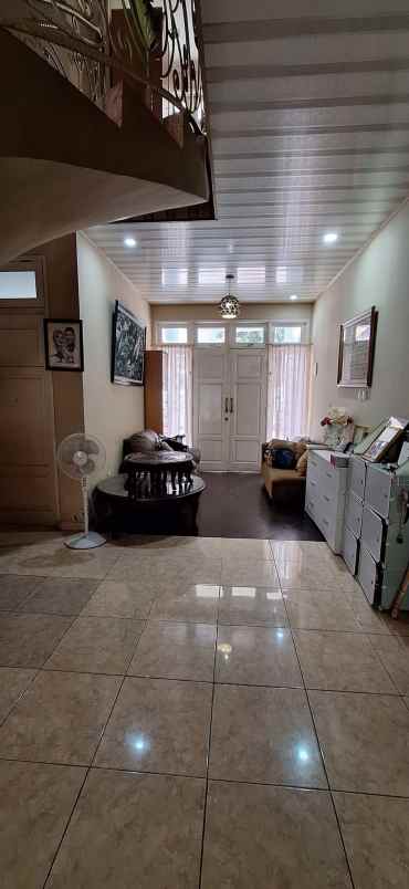 dijual rumah dukuh kramatjati jakarta timur