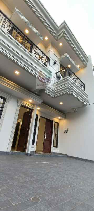dijual rumah duren sawit jakarta timur