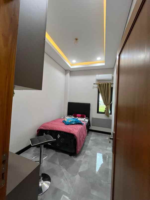 dijual rumah exclusive di solo baru solo
