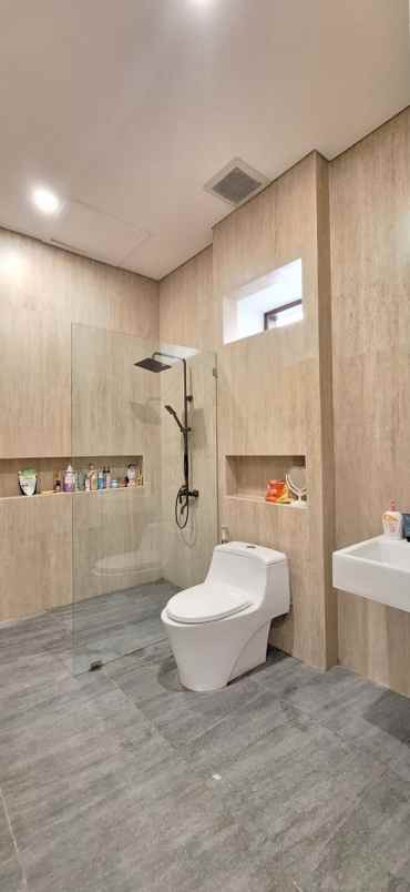 dijual rumah fasco mansion residence