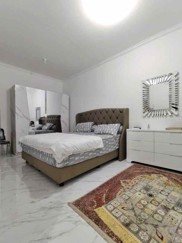 dijual rumah full furnish jagakarsa jaksel