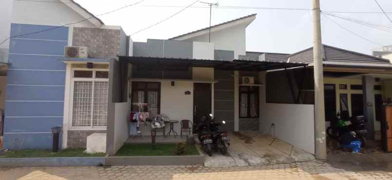 dijual rumah galaxy bekasi