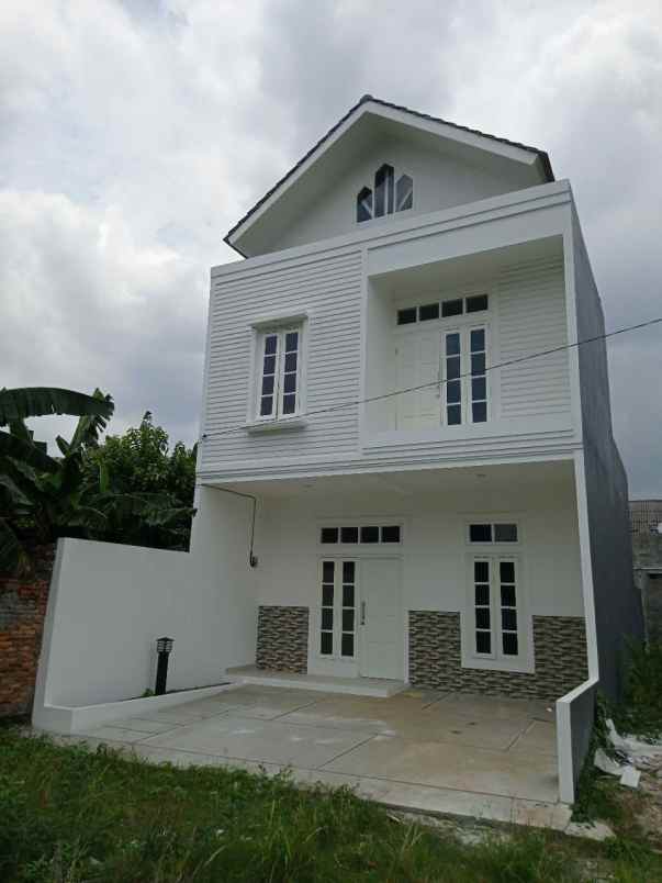 dijual rumah galaxy bekasi