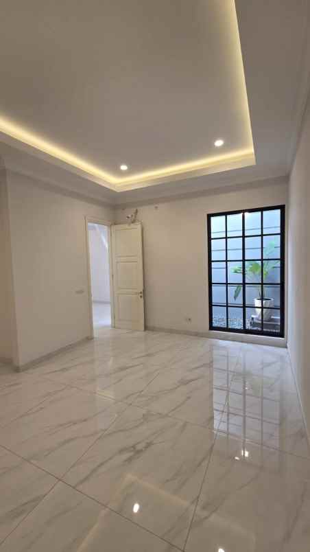dijual rumah galaxy bumi permai araya 2