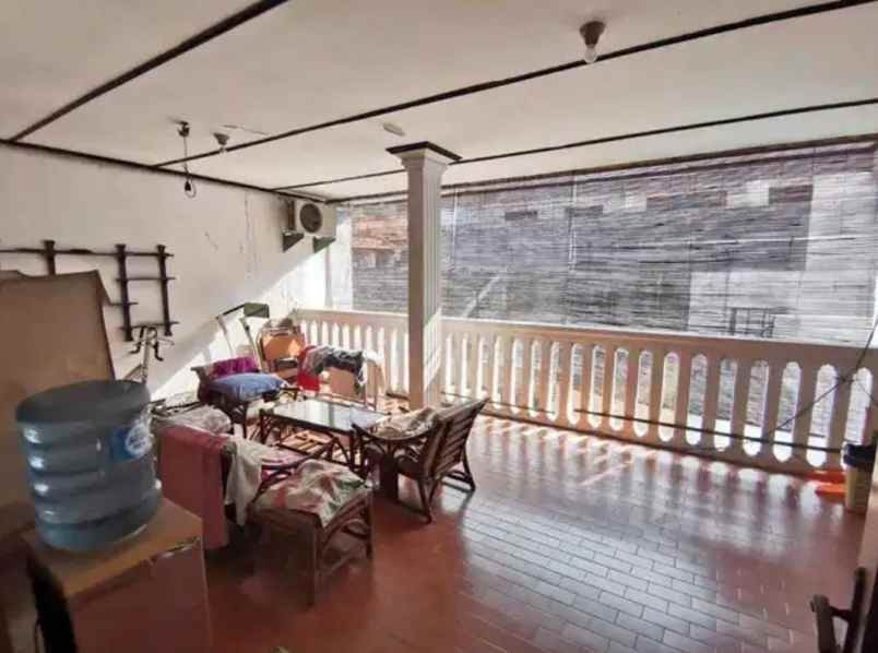 dijual rumah gayungsari