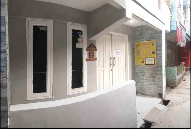 dijual rumah gg cikondang cikutra barat kota bdg