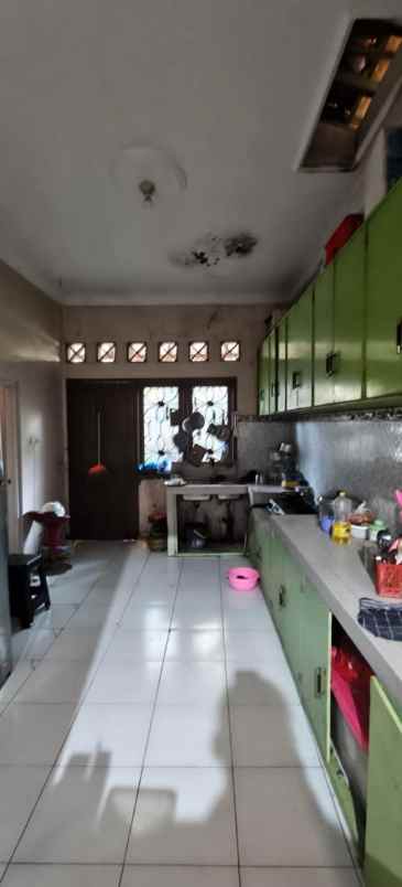 dijual rumah graha taman bunga bsb city