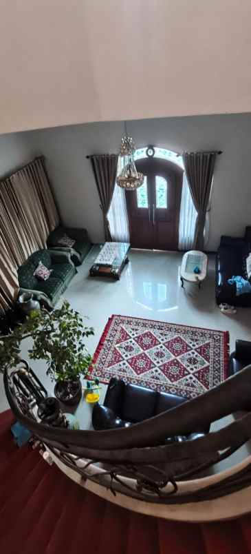 dijual rumah graha taman bunga bsb city