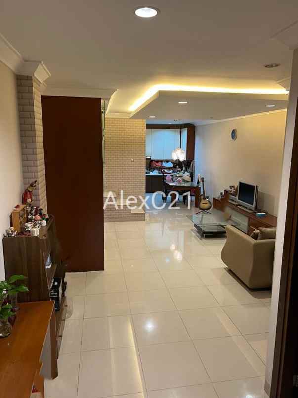 dijual rumah grisenda pik