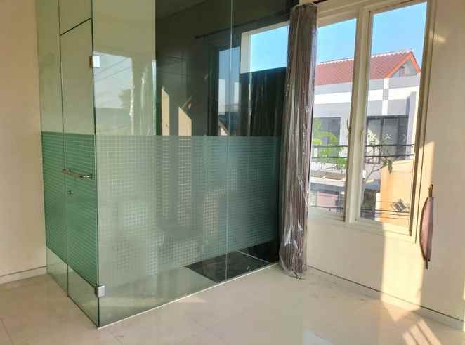 dijual rumah griya babatan mukti