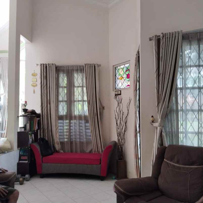 dijual rumah griya cipeucang indah