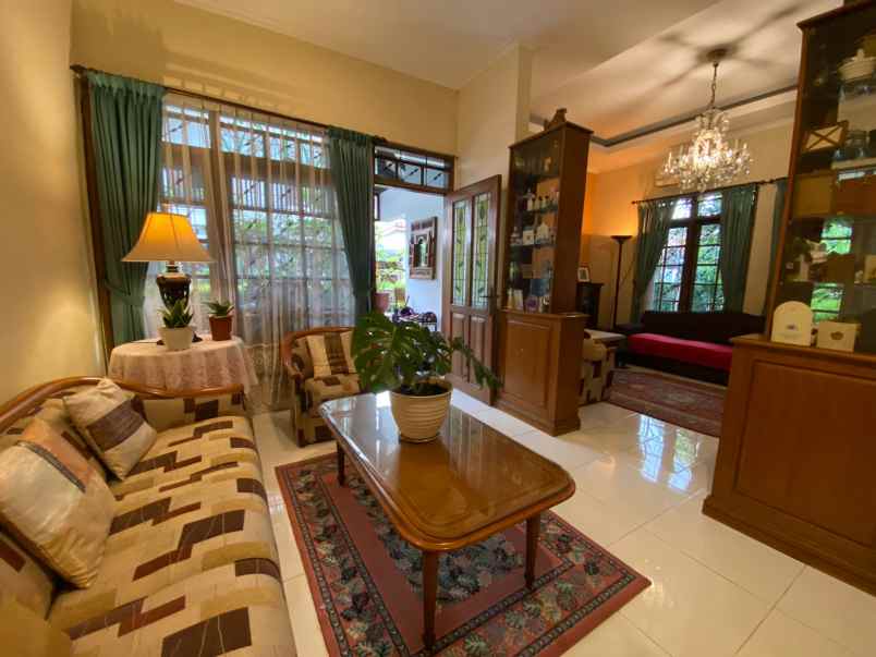 dijual rumah griya pasteur bandung utara