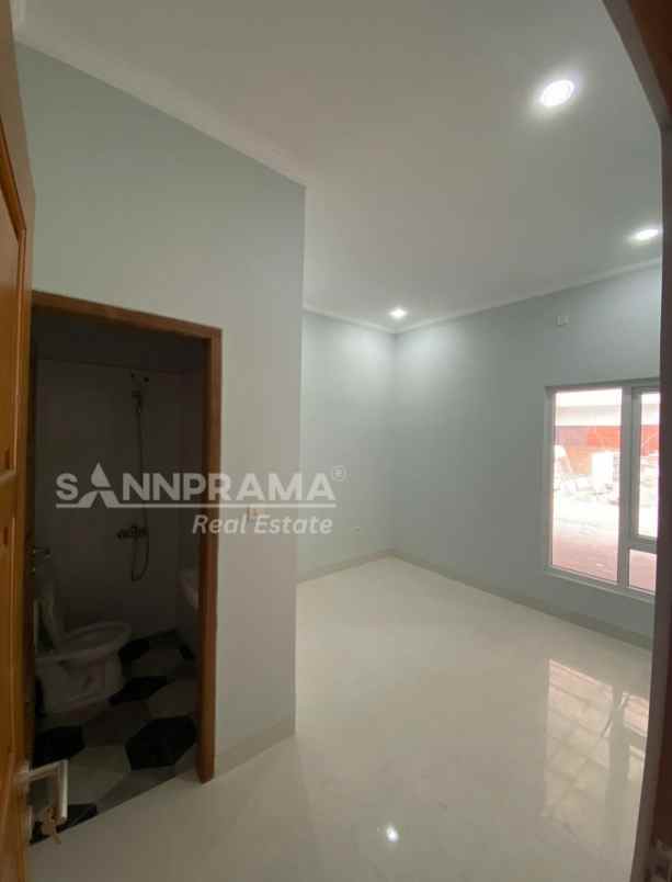 dijual rumah grogol limo depok