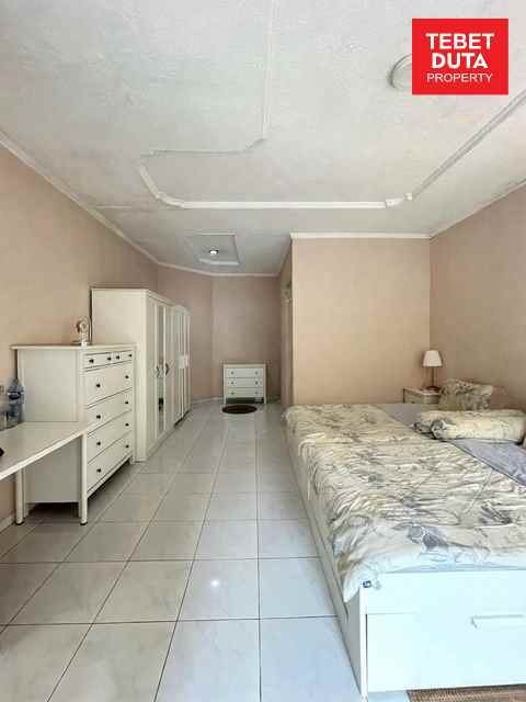 dijual rumah gudang peluru