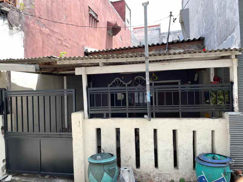 dijual rumah gunung anyar lor