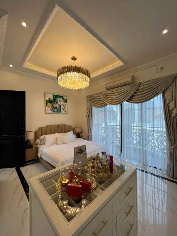 dijual rumah jagakarsa