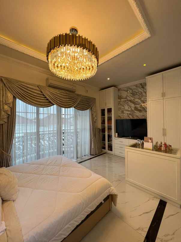 dijual rumah jagakarsa