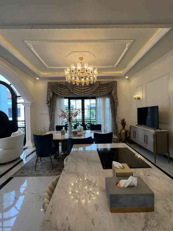 dijual rumah jagakarsa