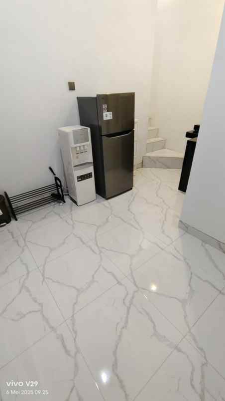 dijual rumah jagakarsa