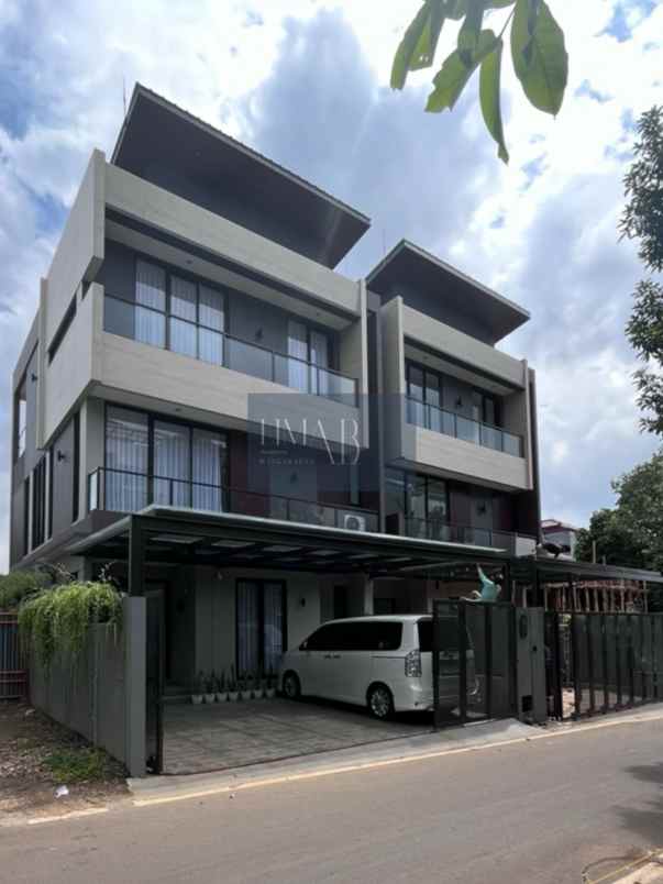 dijual rumah jagakarsa