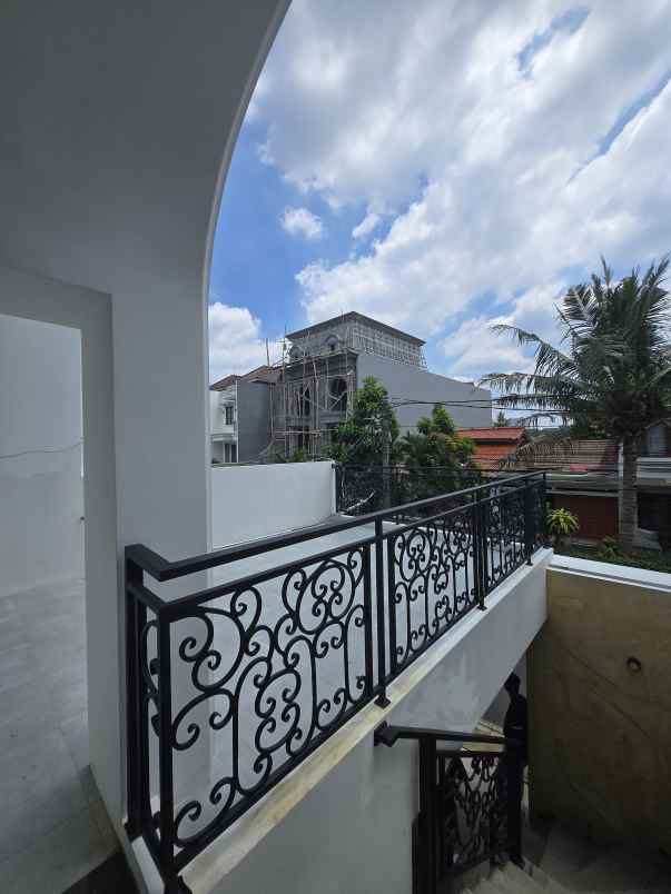 dijual rumah jagakarsa jaksel