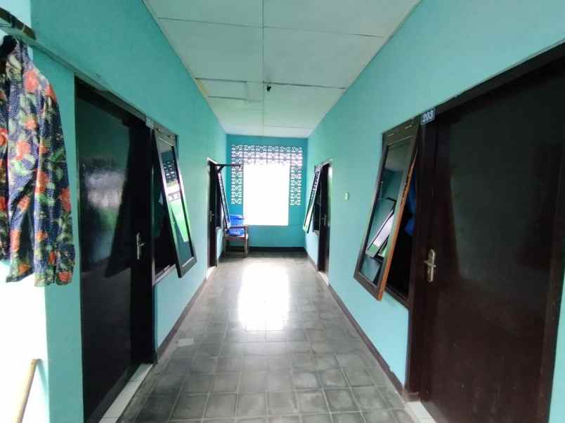 dijual rumah jajar laweyan surakarta