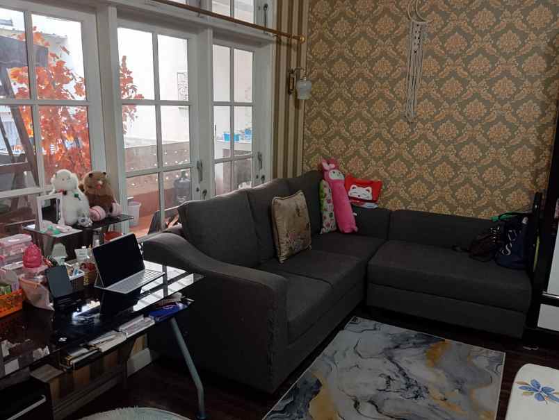 dijual rumah jaka sampurna