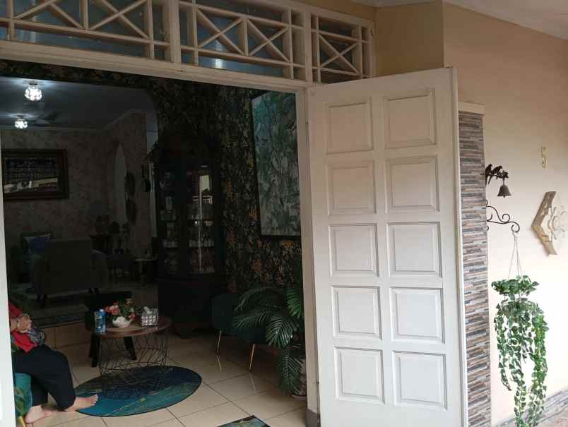 dijual rumah jaka sampurna