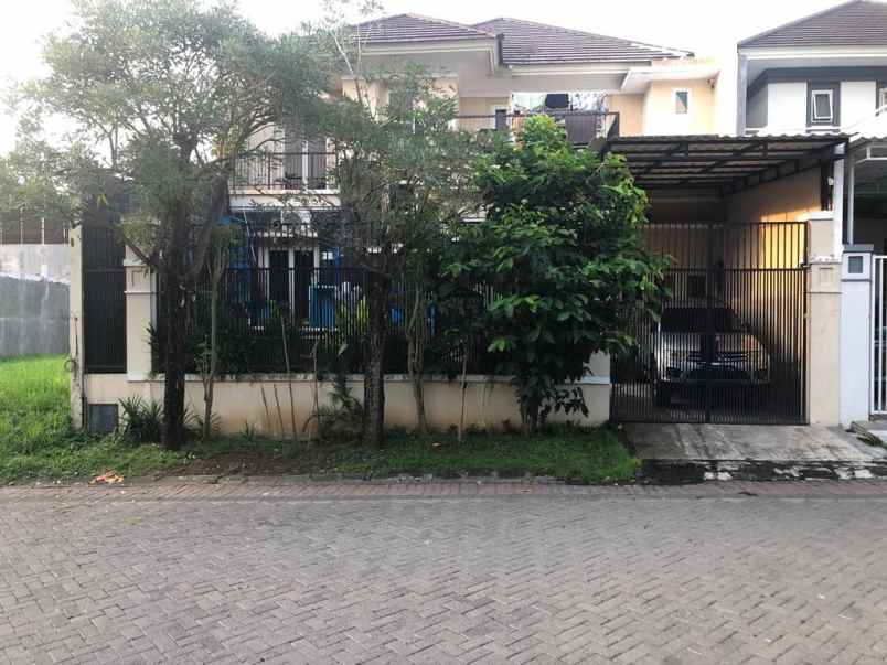 dijual rumah jalan alam galaxy