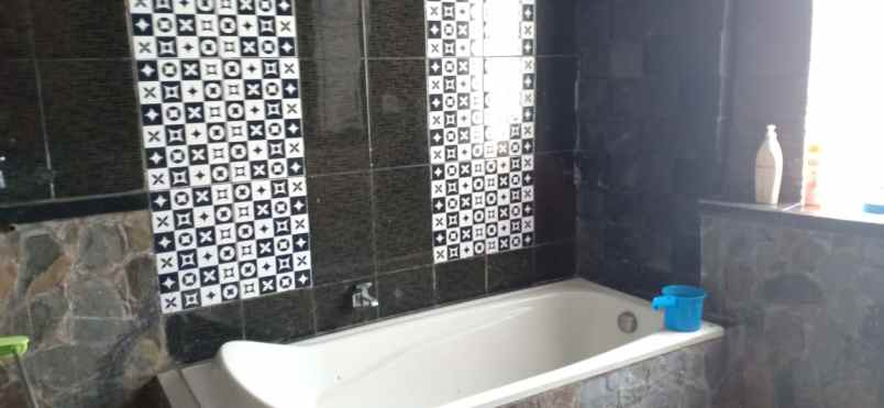 dijual rumah jalan dewi sartika temas