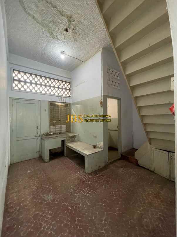 dijual rumah jalan harimau madong lubis