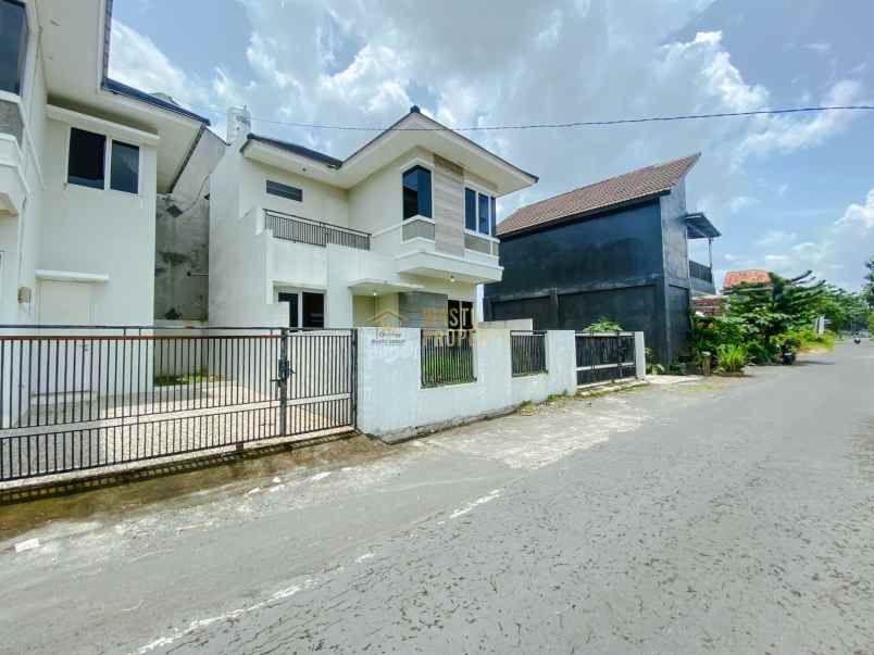 dijual rumah jalan jogja solo