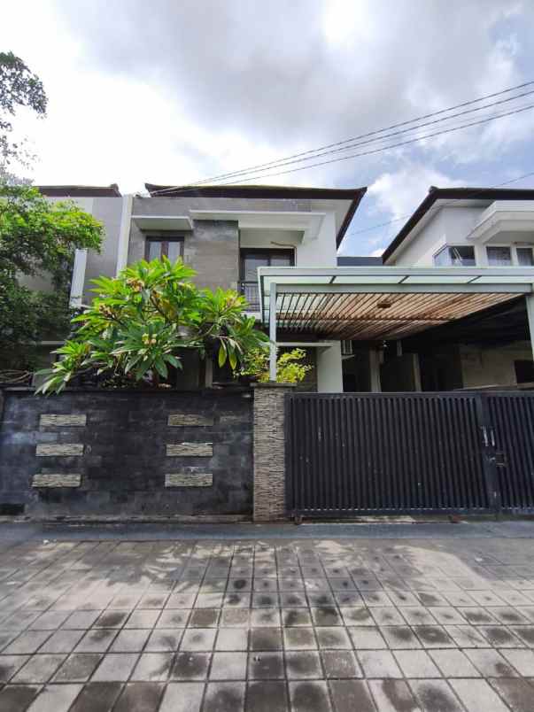 dijual rumah jalan kertadalam