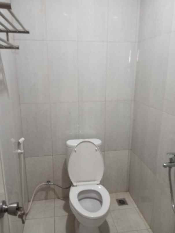 dijual rumah jalan parpostel jati asih