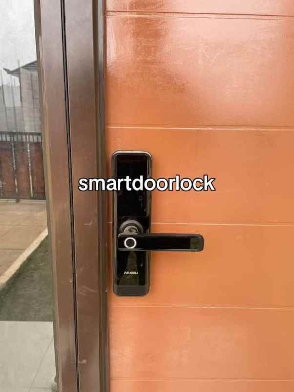 dijual rumah jalan raya lubang buaya