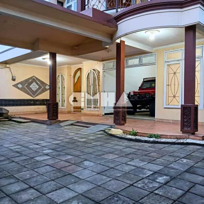 dijual rumah jalan raya tanjung
